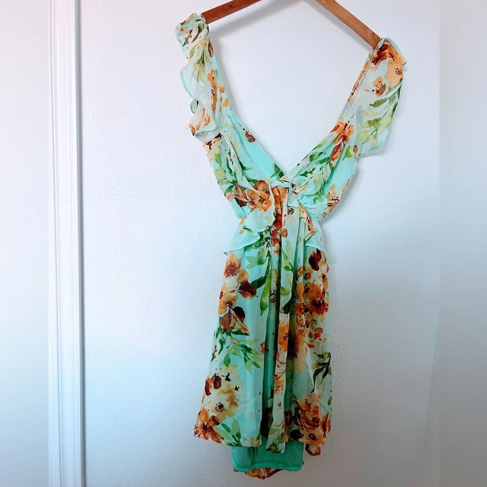 NWT Lulu's Mint and Floral Dress - Picture 1 of 3